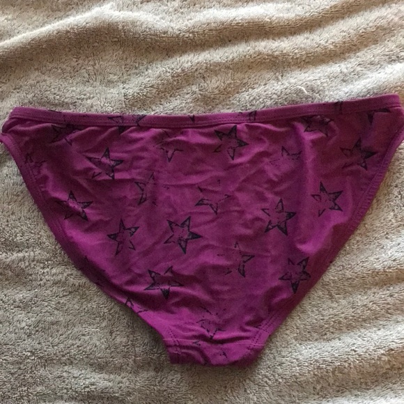 Converse bikini 👙 - Picture 2 of 6